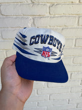 Load image into Gallery viewer, Vintage Logo Athletics Pro Line Dallas Cowboys Diamond Cut
