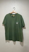 Load image into Gallery viewer, Vintage Big Dogs Green St. Bernard Graphic T-Shirt Men&#39;s XL
