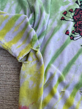 Load image into Gallery viewer, 2000’s Grateful Dead Skull &amp; Roses Tie-Dye XL
