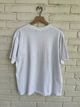 Load image into Gallery viewer, 1991 Warner Bros Hair-Raising Hare Bugs Bunny Ft Gossamer XL
