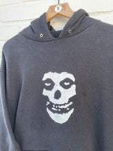 Load image into Gallery viewer, 90’s Misfits Fiend Skull Pullover Hoodie Medium
