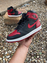Load image into Gallery viewer, Air Jordan 1 Retro High OG ‘Banned’ 2016 size 9 *no box
