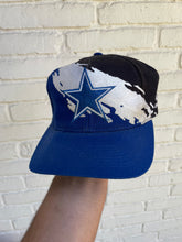 Load image into Gallery viewer, Vintage Logo Athletic Pro Line Dallas Cowboys Splash OSFA
